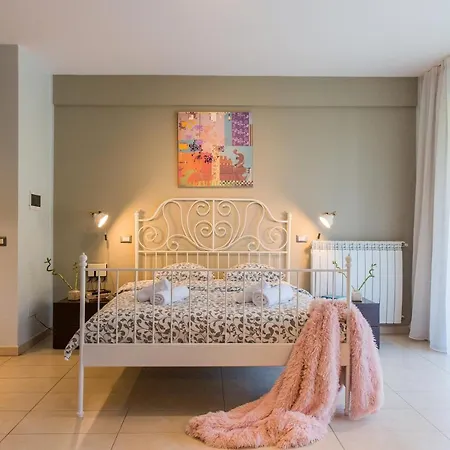 One Love Metropolitan Gardens Studio Appartement *