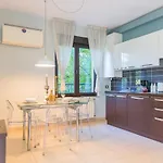 One Love Metropolitan Gardens Studio Apartman Bukarest