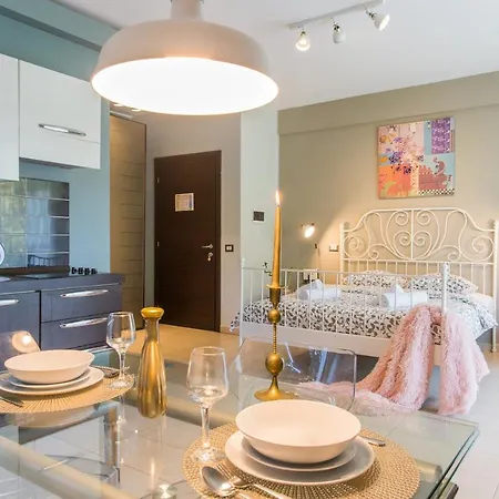 Appartement One Love Metropolitan Gardens Studio Boekarest