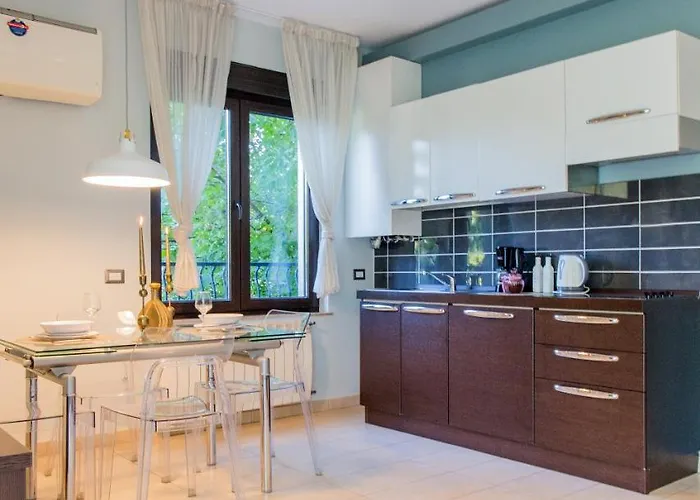 One Love Metropolitan Gardens Studio Apartament *